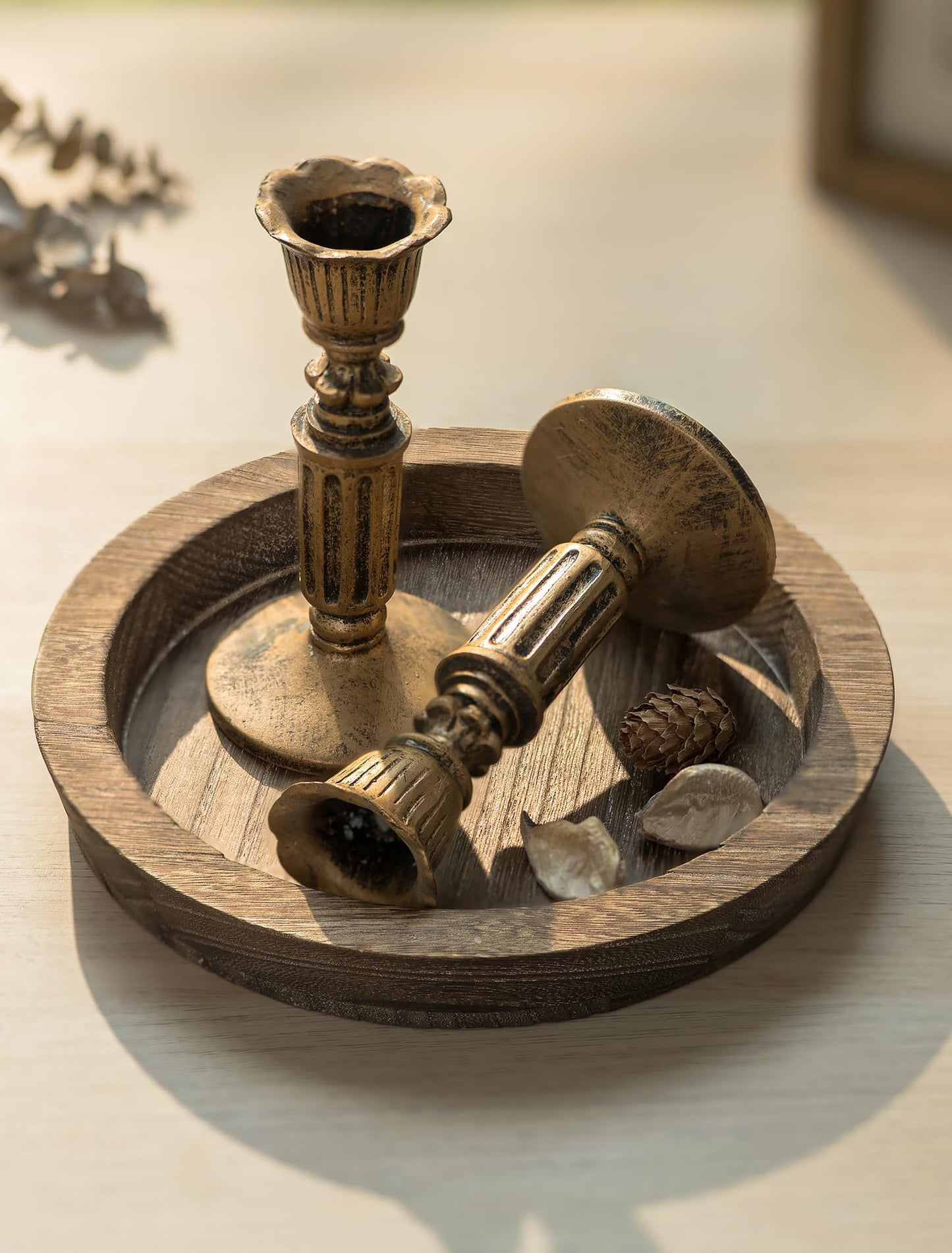 Hanobe Round Wooden Candle Holder Trays for Coffee Table, Distressed Finish