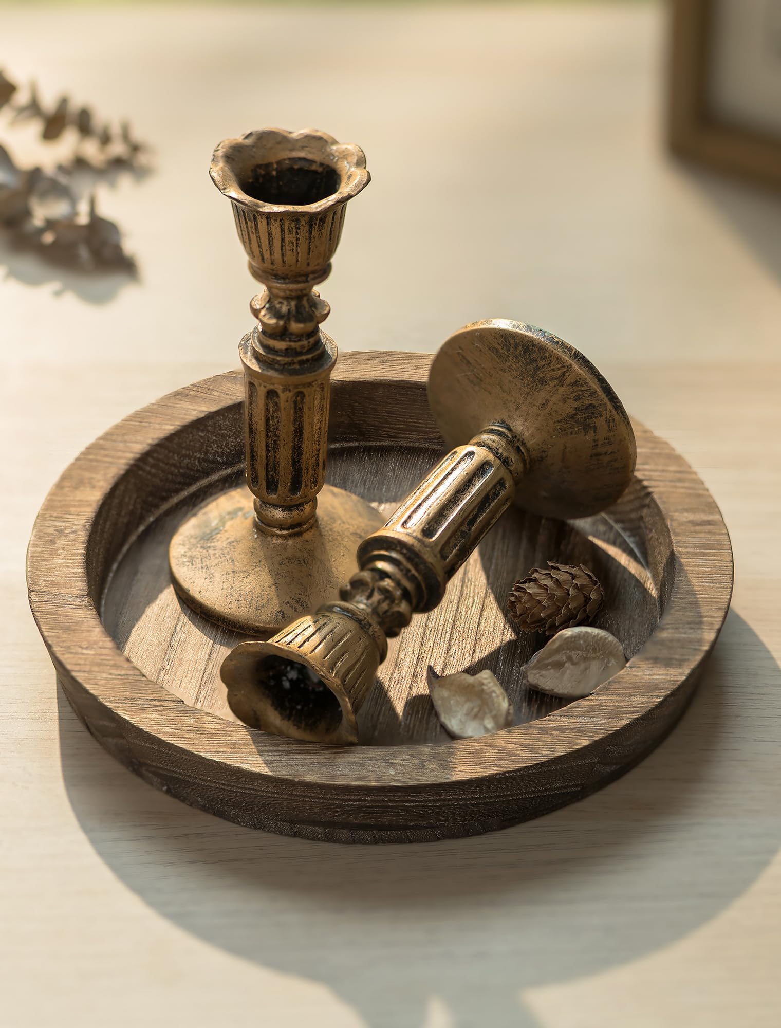 Hanobe Round Wooden Candle Holder Trays for Coffee Table, Distressed Finish